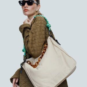 Hobo Stylish Cream Tote Bag with Chain Detail
